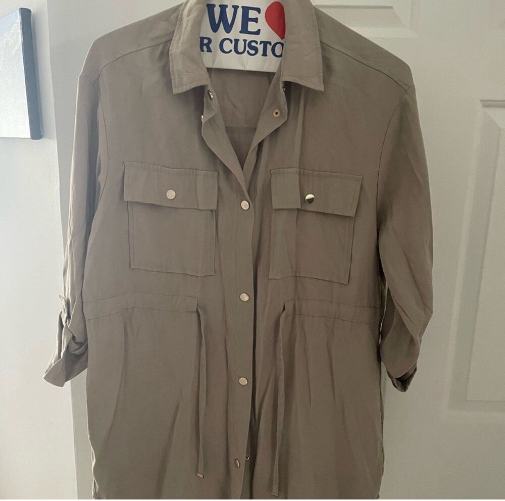 Women’s size small Zara Khaki Taupe Beige Button Blouse